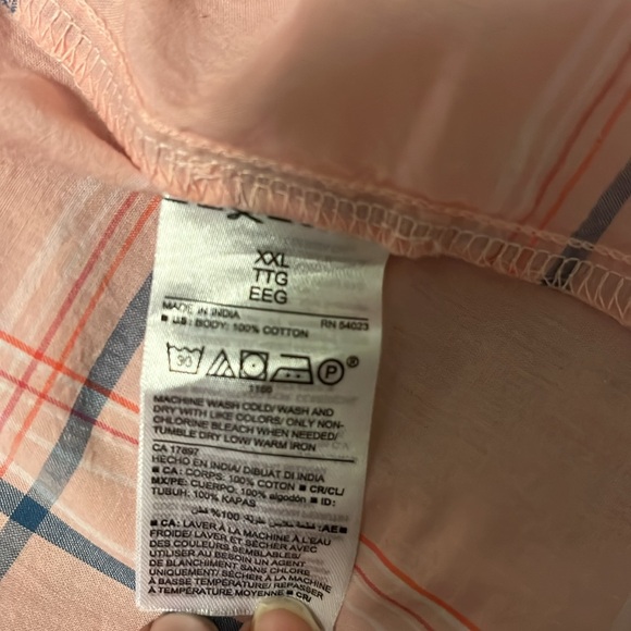 Women’s Old Navy light pink plaid cotton classic shirt - Picture 7 of 9